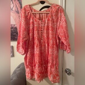Plus Size Women's pink Patterned Top size one size (made like 2X)